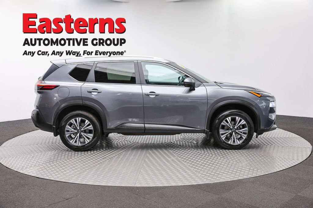 Used 2023 Nissan Rogue SV w/ SV Premium Package AWD/4WD image 4