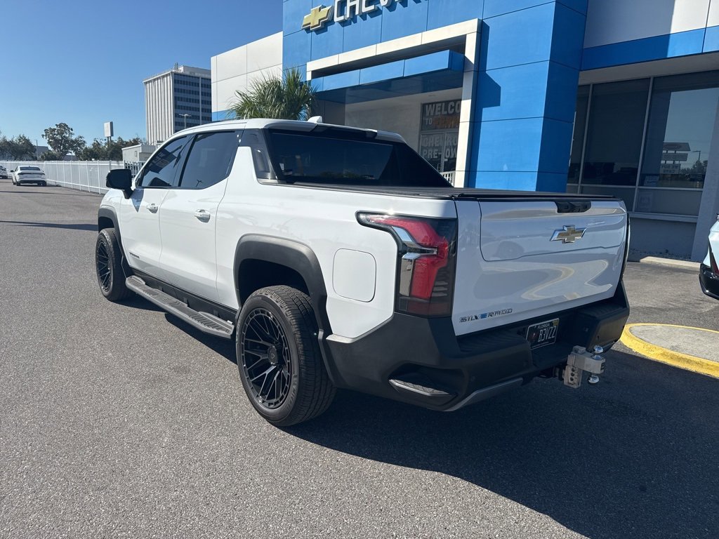 Used 2026 Chevrolet Silverado EV LT image 12