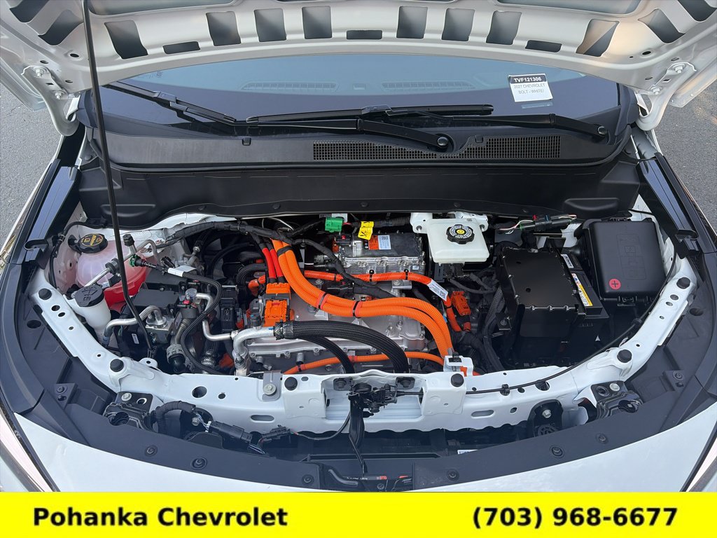 New 2027 Chevrolet Bolt LT w/ Comfort Package FWD image 24