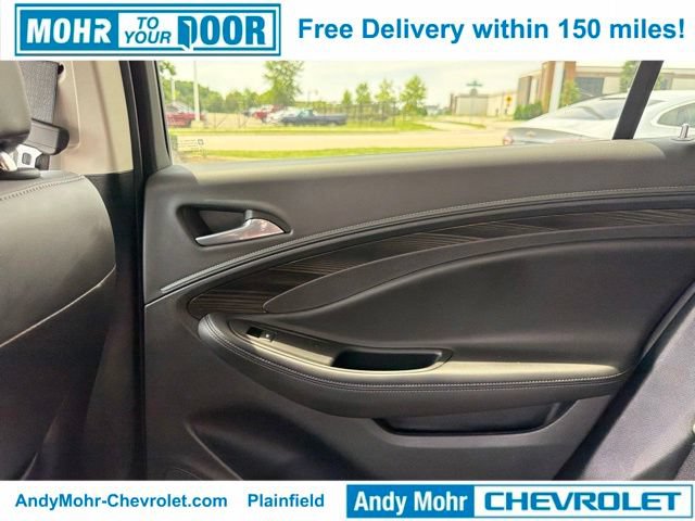 Used 2019 Buick Envision Essence w/ LPO, Cargo Package FWD image 33