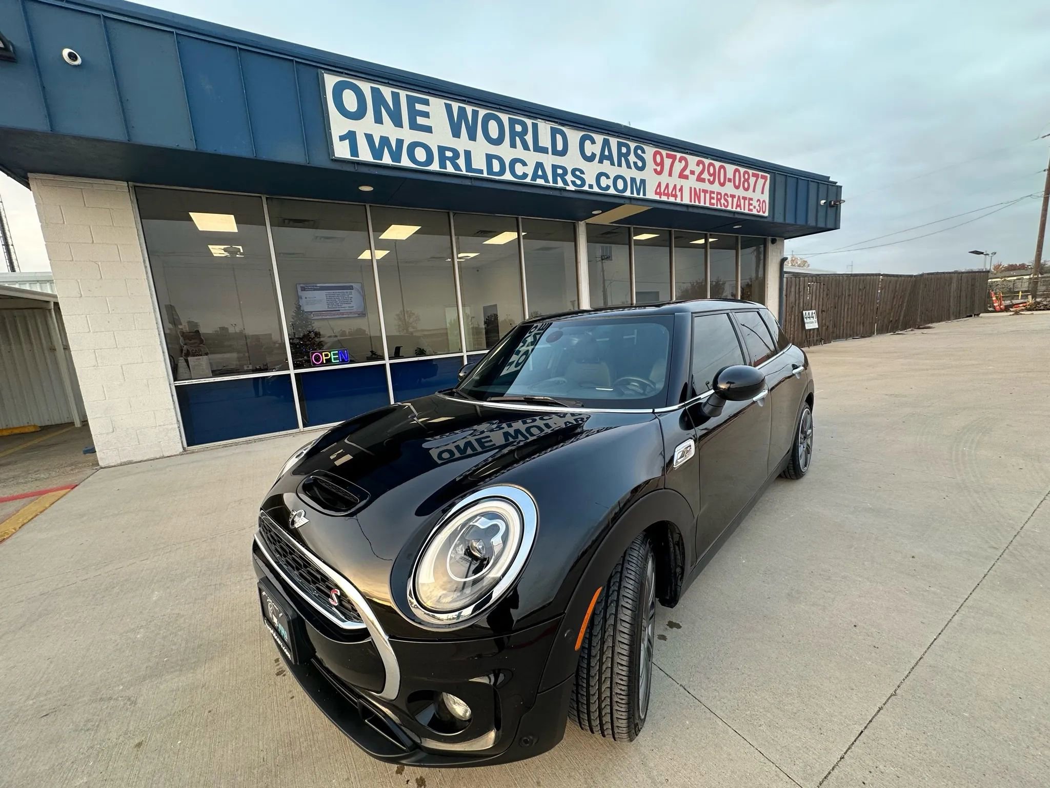 Used 2018 MINI Cooper Clubman S image 1