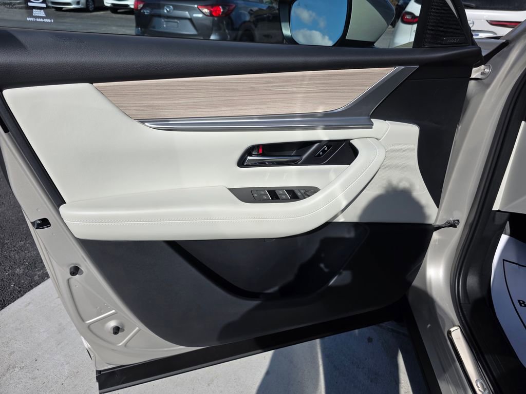 New 2025 MAZDA CX-90 Plug-In Hybrid w/ Premium Plus image 11