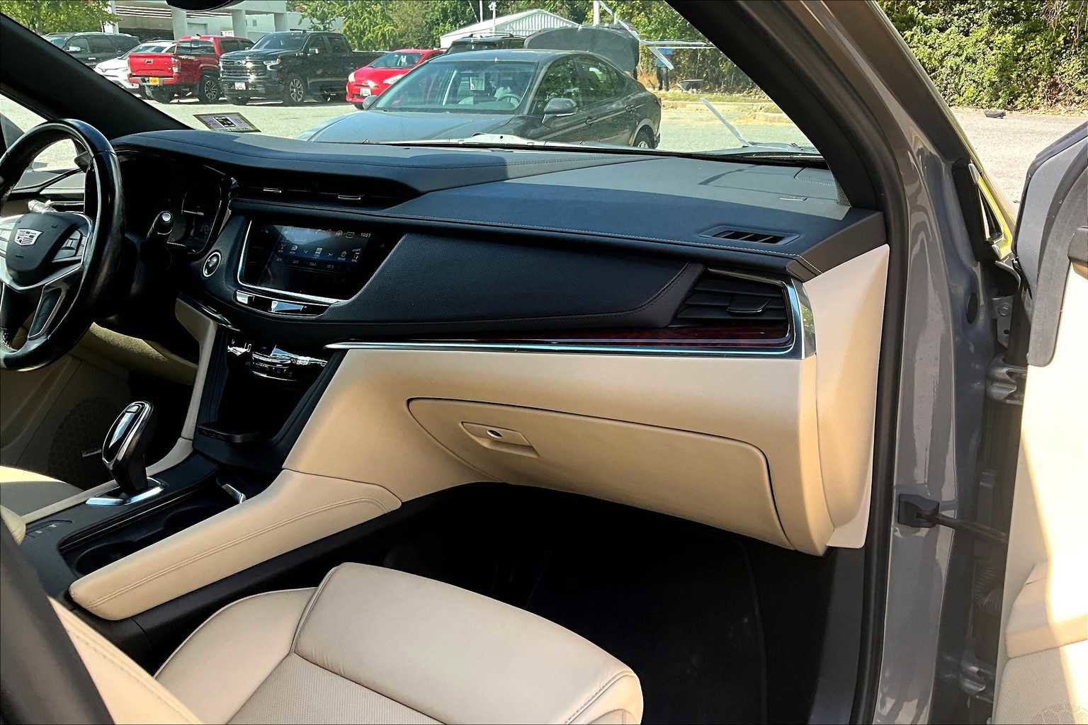Used 2019 Cadillac XT5 Luxury image 18