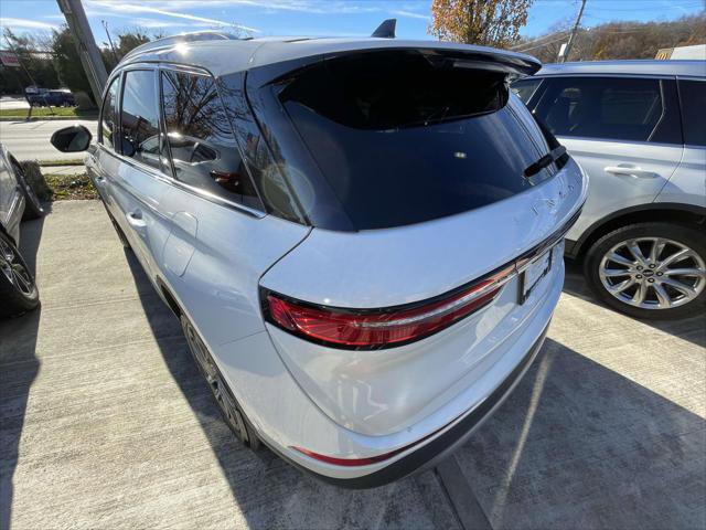 Used 2022 Lincoln Corsair AWD w/ Equipment Group 101A image 5