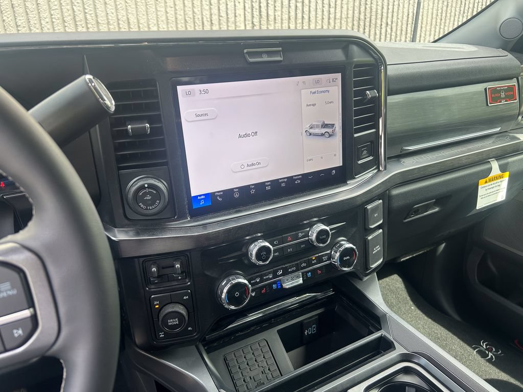 New 2026 Ford F250 Lariat w/ Black Appearance Package AWD/4WD image 27
