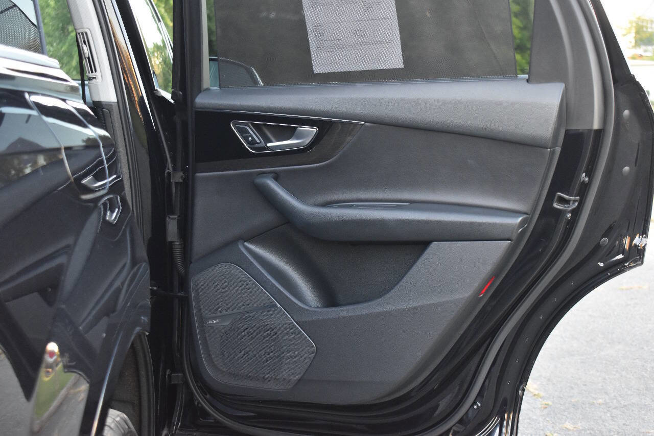 Used 2018 Audi Q7 3.0T Prestige w/ Prestige Package image 12