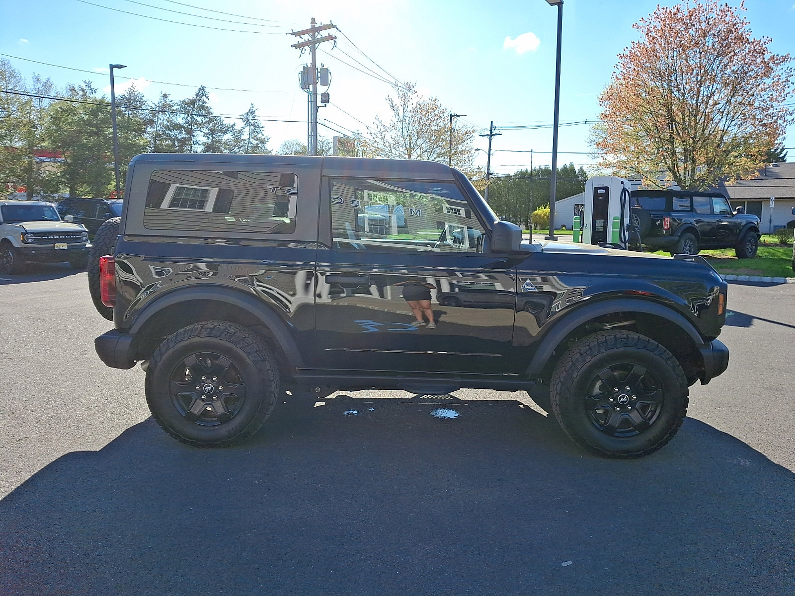 Certified 2024 Ford Bronco Black Diamond AWD/4WD image 4