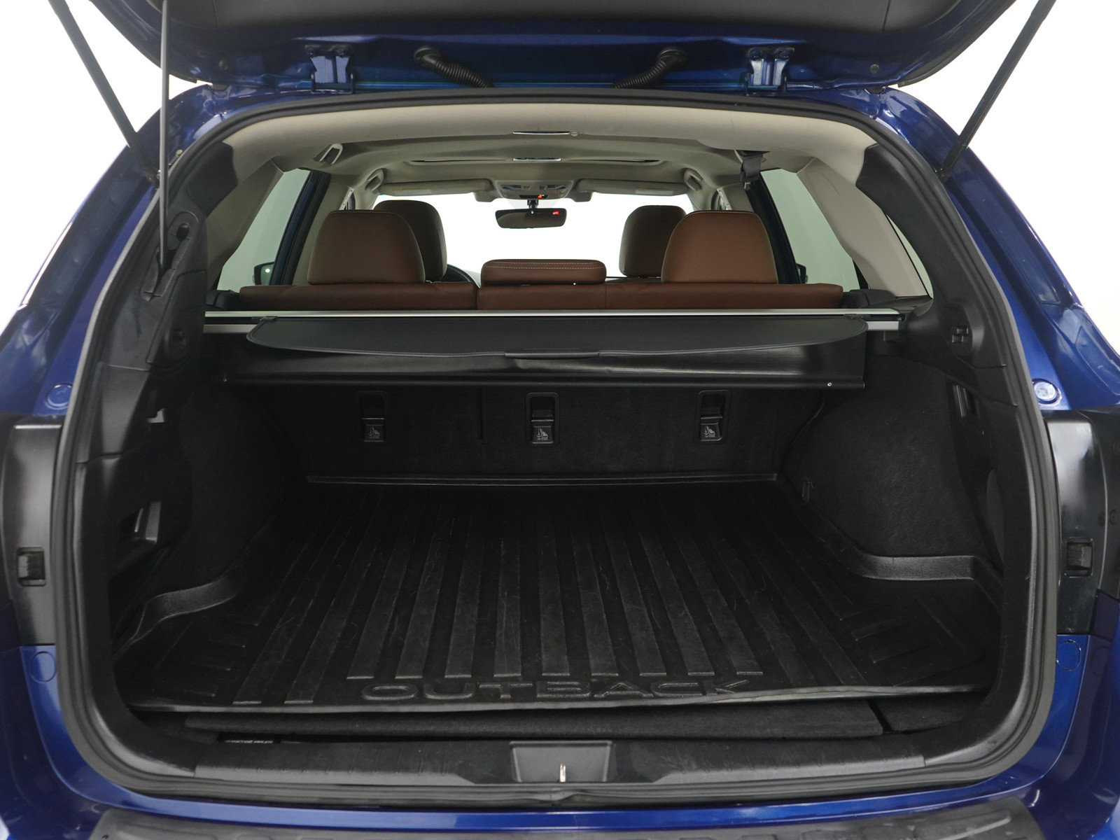 Used 2017 Subaru Outback 3.6R Touring image 14