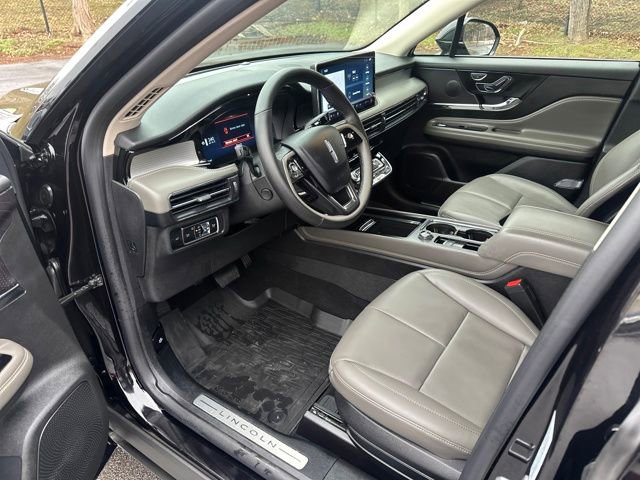 Used 2024 Lincoln Corsair AWD w/ Equipment Group 101A image 37