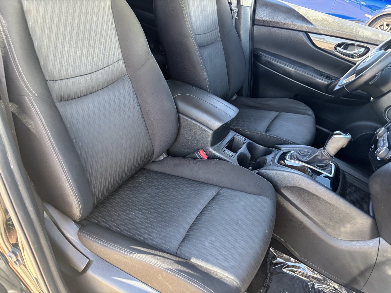 Used 2020 Nissan Rogue SV FWD image 8
