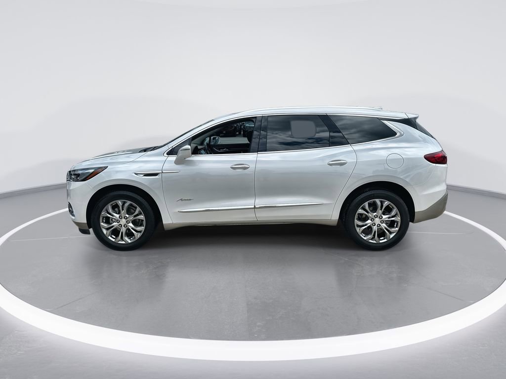 Used 2018 Buick Enclave Avenir w/ Avenir Technology Package FWD image 5