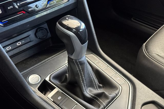 Used 2023 Volkswagen Tiguan SE R-Line AWD/4WD image 21