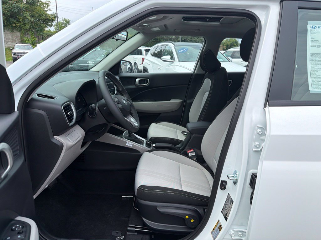 New 2026 Hyundai Venue SEL FWD image 13