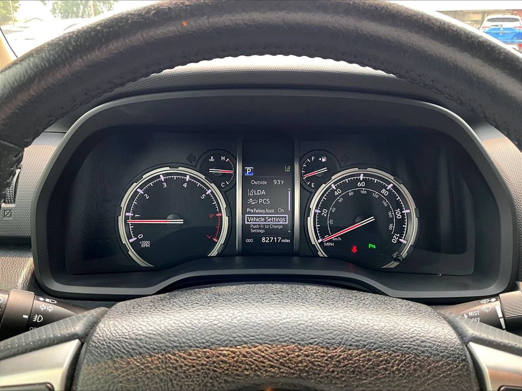 Used 2020 Toyota 4Runner Limited RWD image 21