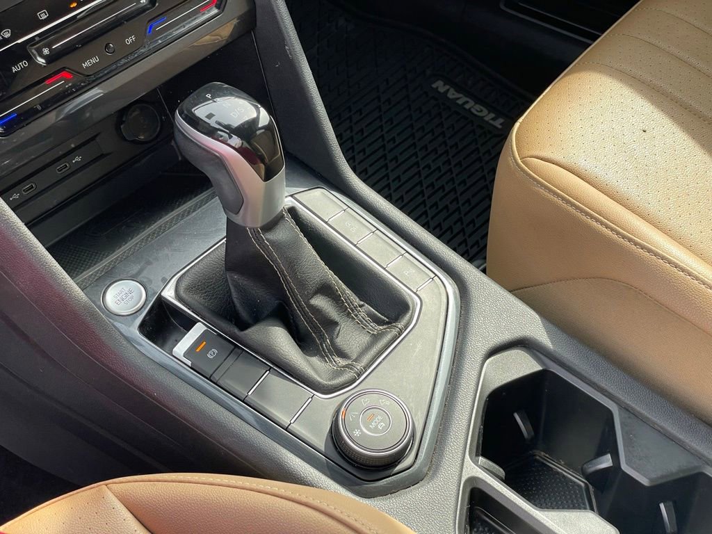 Used 2023 Volkswagen Tiguan SE R-Line image 23