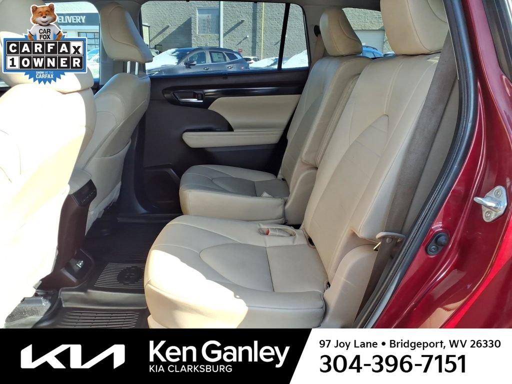 Used 2022 Toyota Highlander XLE image 14