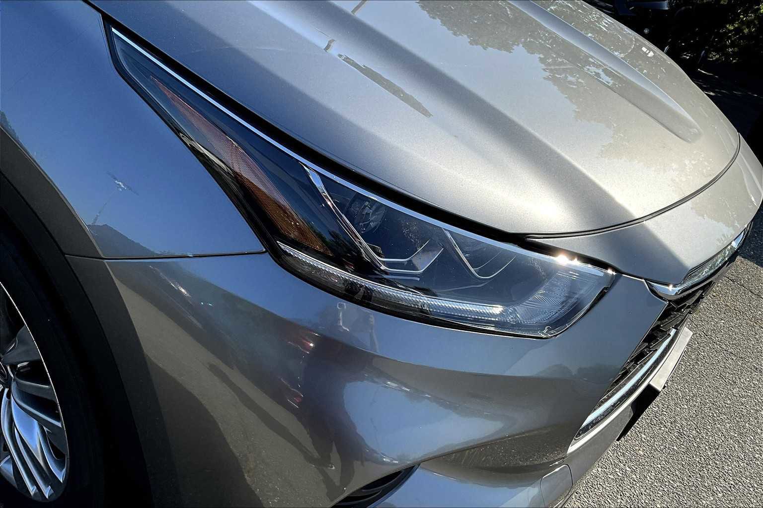 Used 2025 Toyota Highlander Platinum AWD/4WD image 13