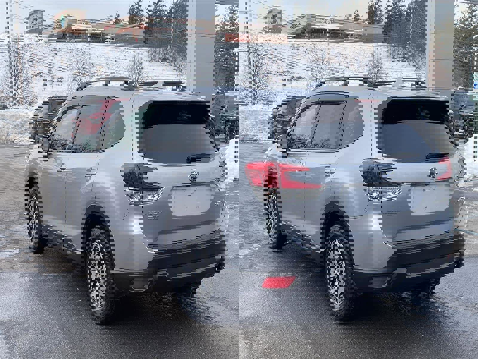 Used 2022 Subaru Forester Premium image 3