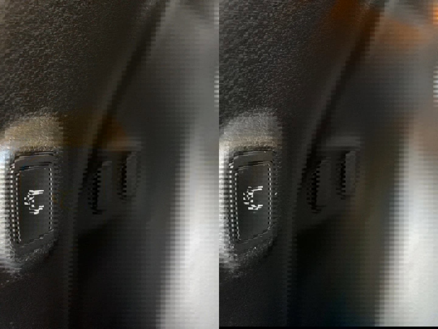 Used 2022 Jeep Cherokee Trailhawk w/ Sun, Sound & Nav Group image 18