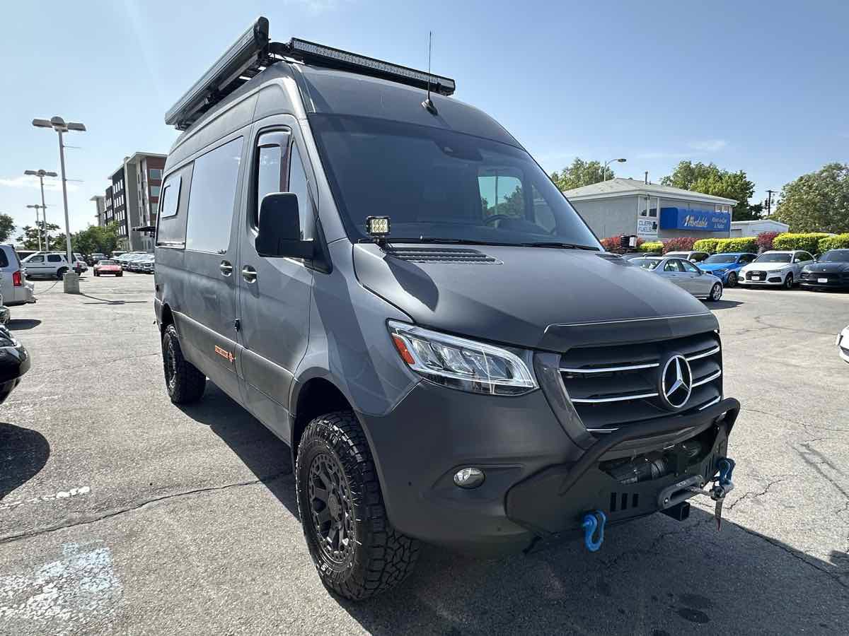 Used 2020 Mercedes-Benz Sprinter 2500 image 7