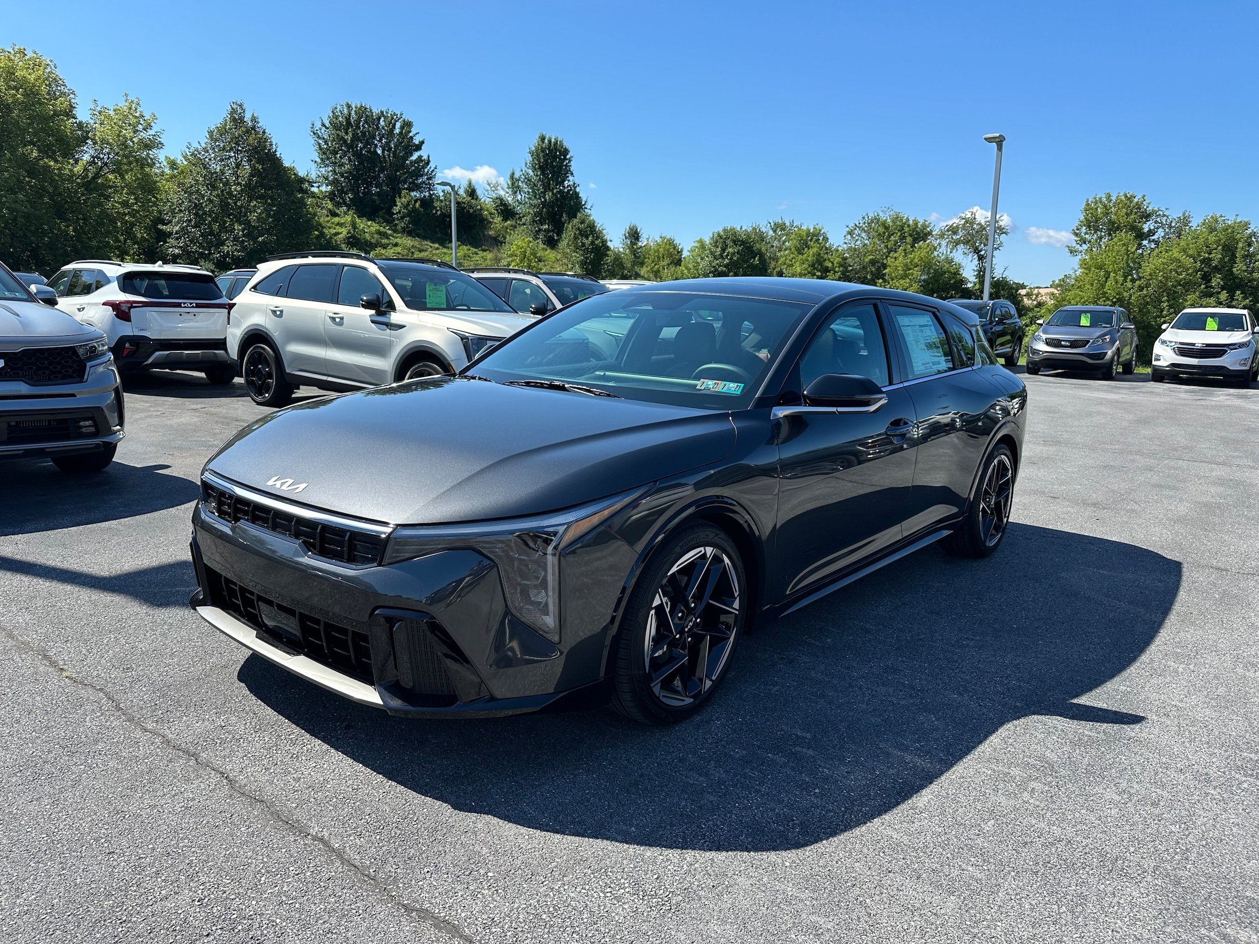 New 2026 Kia K4 GT-Line w/ GT-Line Premium Package FWD image 1