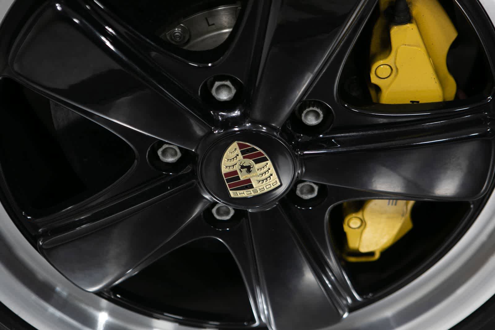 Used 2011 Porsche 911 Cabriolet RWD image 11