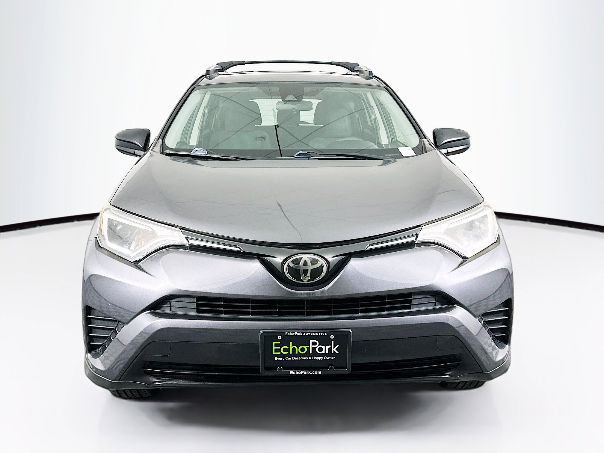 Used 2017 Toyota RAV4 LE image 2