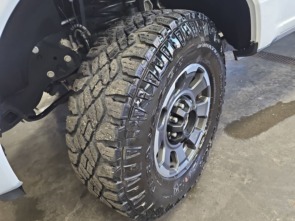 Used 2024 Ford F250 Lariat w/ Lariat Ultimate Package image 32