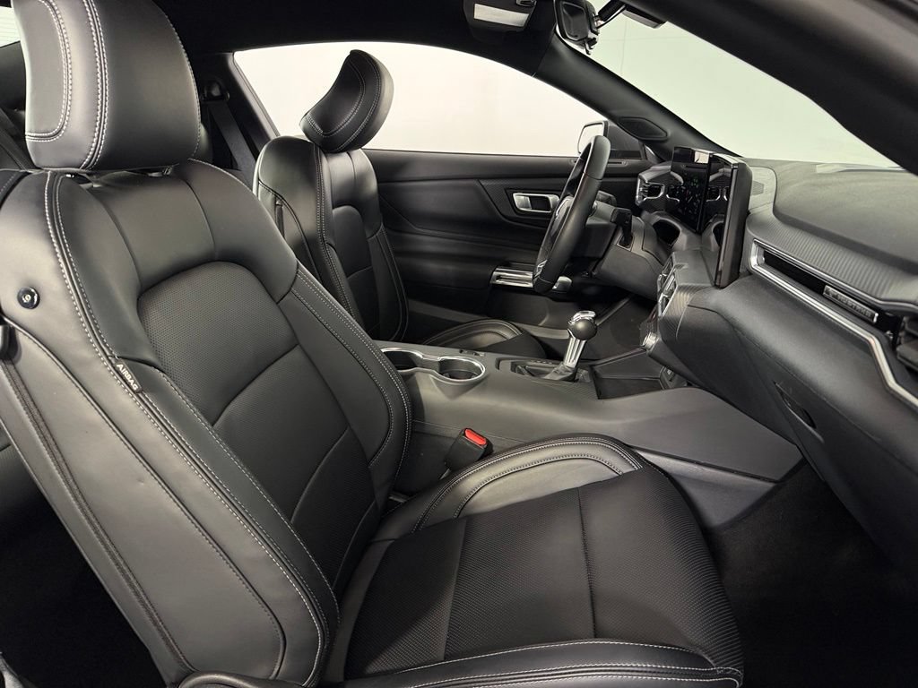 Used 2026 Ford Mustang Premium RWD image 29
