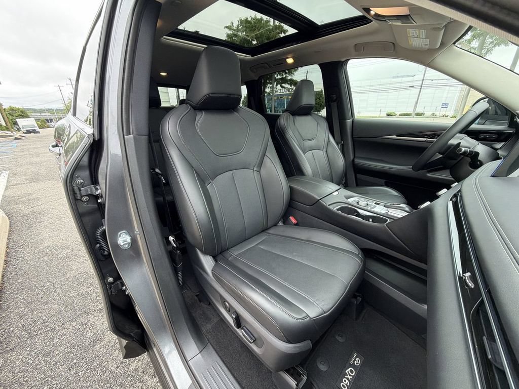 Certified 2025 INFINITI QX60 Pure AWD/4WD image 26