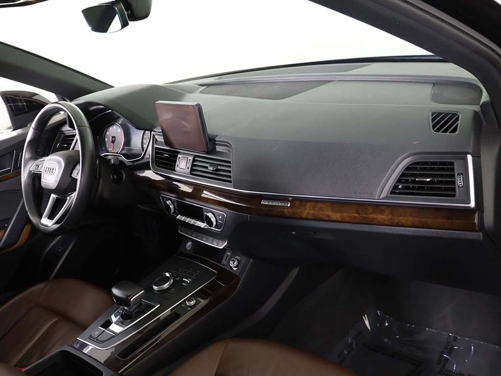 Used 2020 Audi Q5 2.0T Premium AWD/4WD image 28