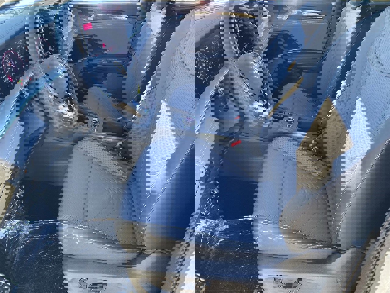 New 2026 Volkswagen Tiguan SE R-Line image 15