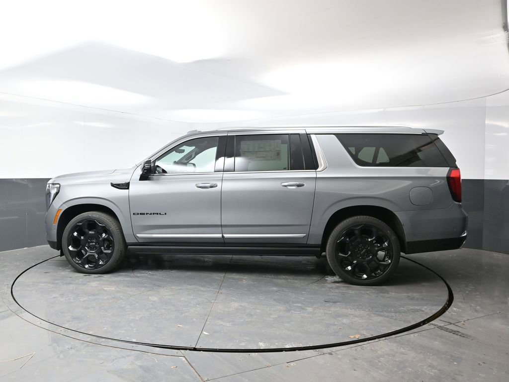 New 2026 GMC Yukon XL Denali w/ Denali Reserve Package image 8