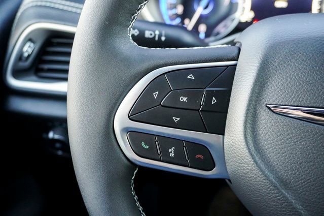 New 2026 Chrysler Pacifica Select image 21