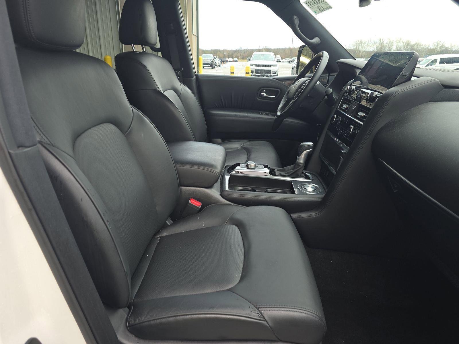 Used 2024 Nissan Armada SL w/ Midnight Edition Package image 11