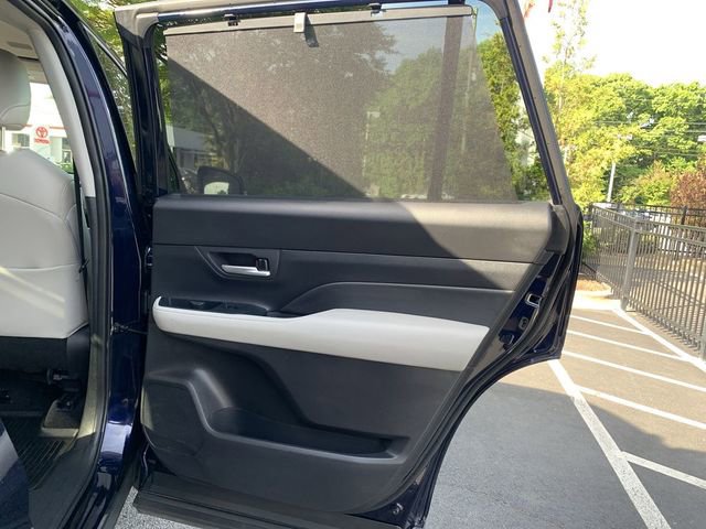 Certified 2024 Toyota Grand Highlander AWD image 11