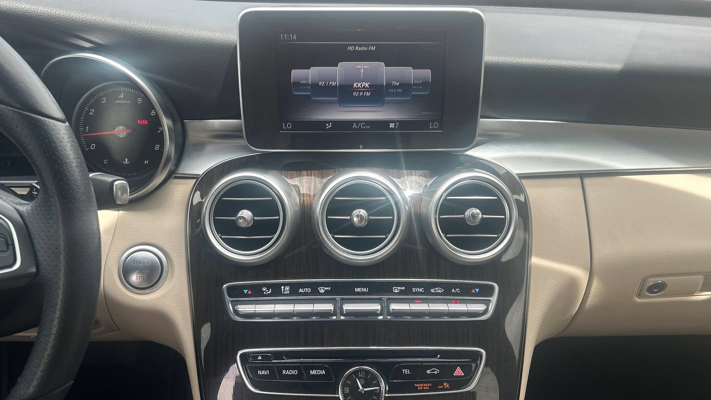 Used 2018 Mercedes-Benz C 300 4MATIC Sedan image 21