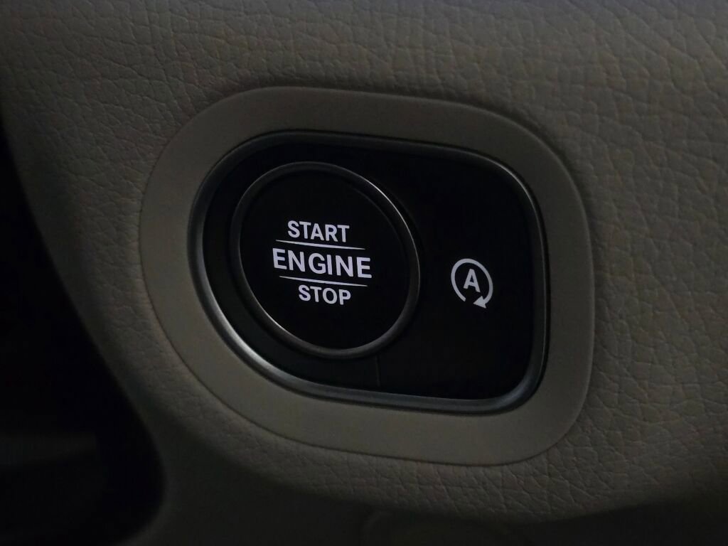 New 2026 Mercedes-Benz GLS 450 4MATIC image 30