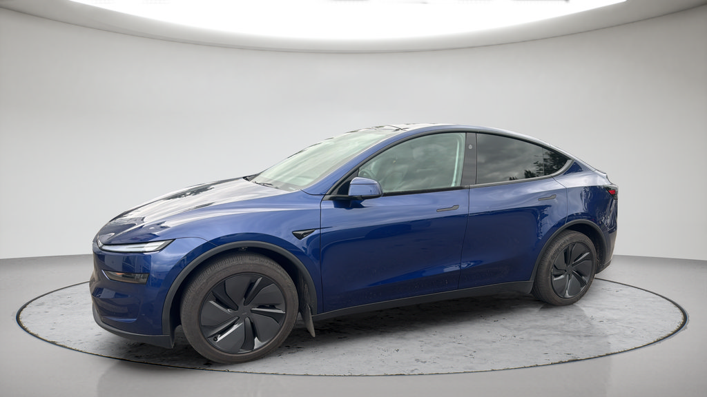 Used 2026 Tesla Model Y Long Range RWD image 14