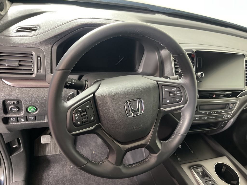 Certified 2025 Honda Ridgeline RTL+ image 24