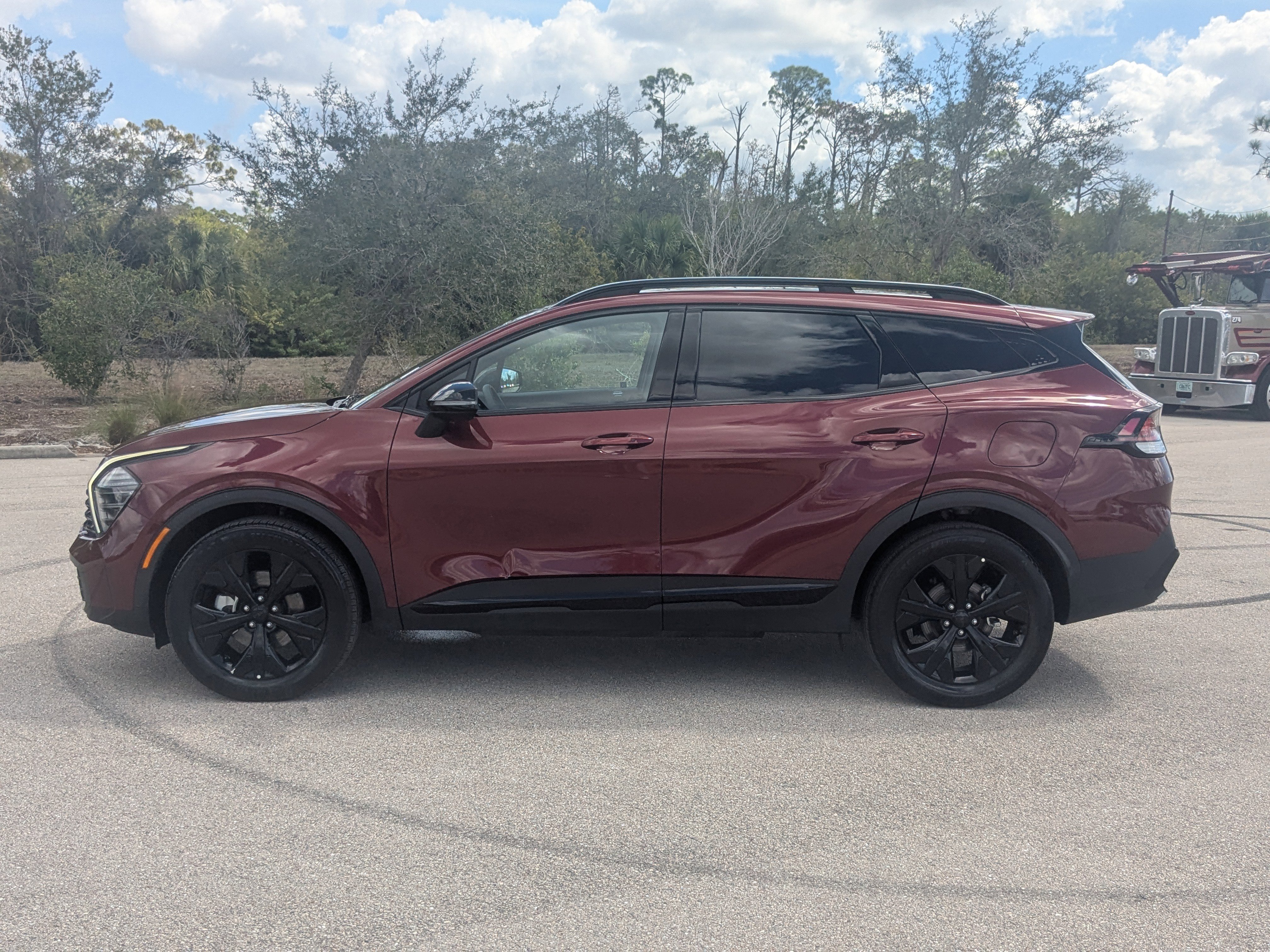 Certified 2025 Kia Sportage X-Line image 8