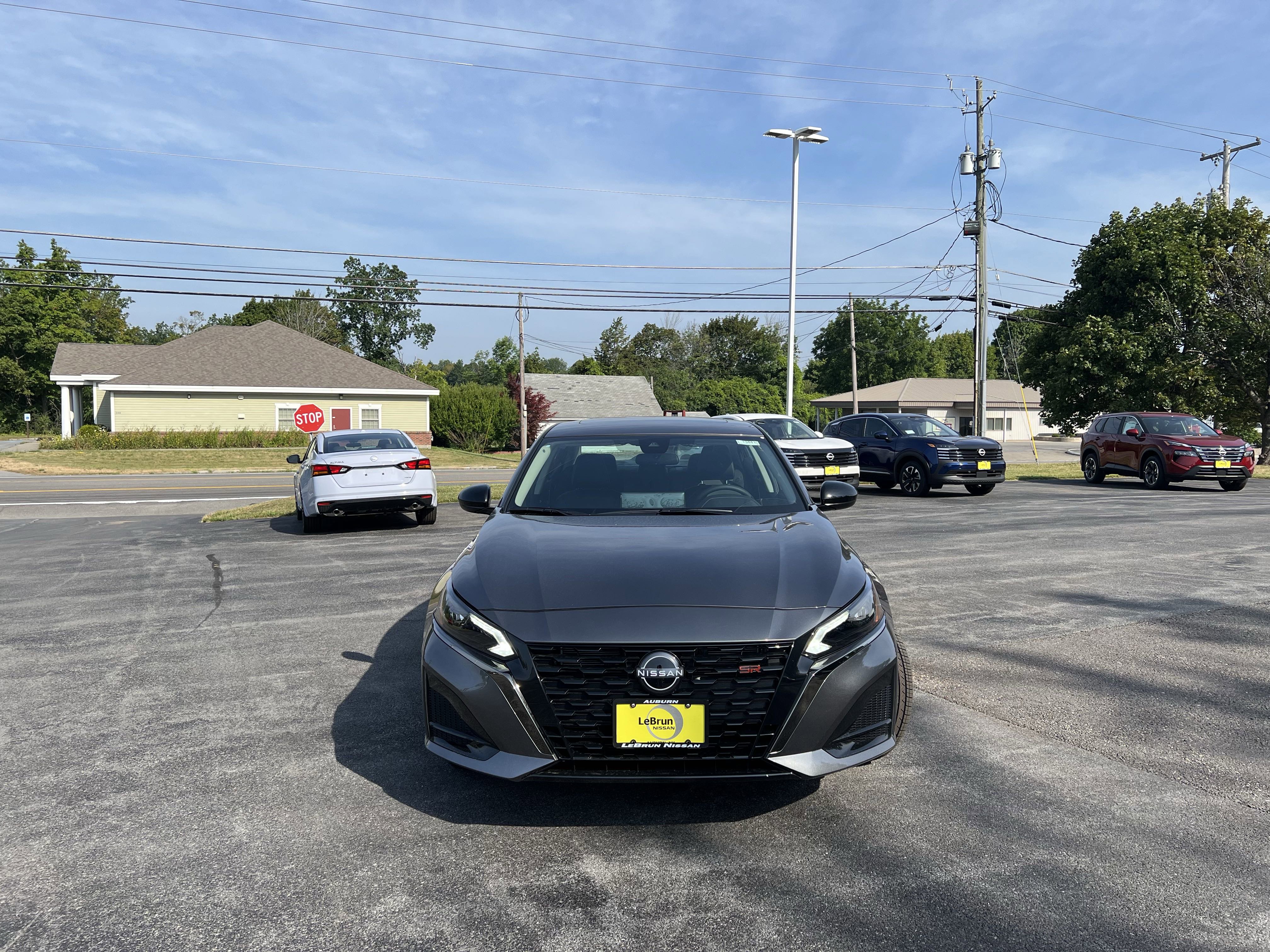 New 2025 Nissan Altima 2.5 SR w/ SR Premium Package image 14