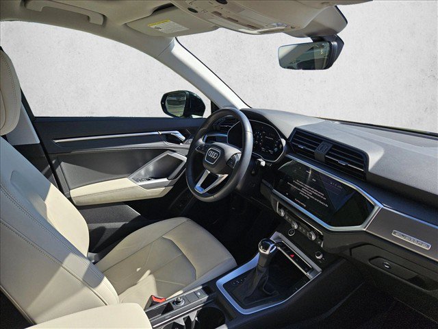 Certified 2024 Audi Q3 2.0T Premium w/ Convenience Package AWD/4WD image 10