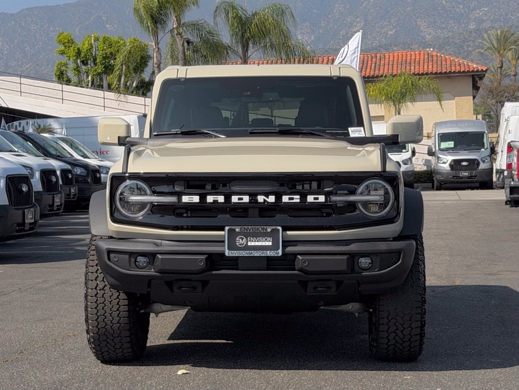 New 2026 Ford Bronco Outer Banks w/ Sasquatch Package AWD/4WD image 4