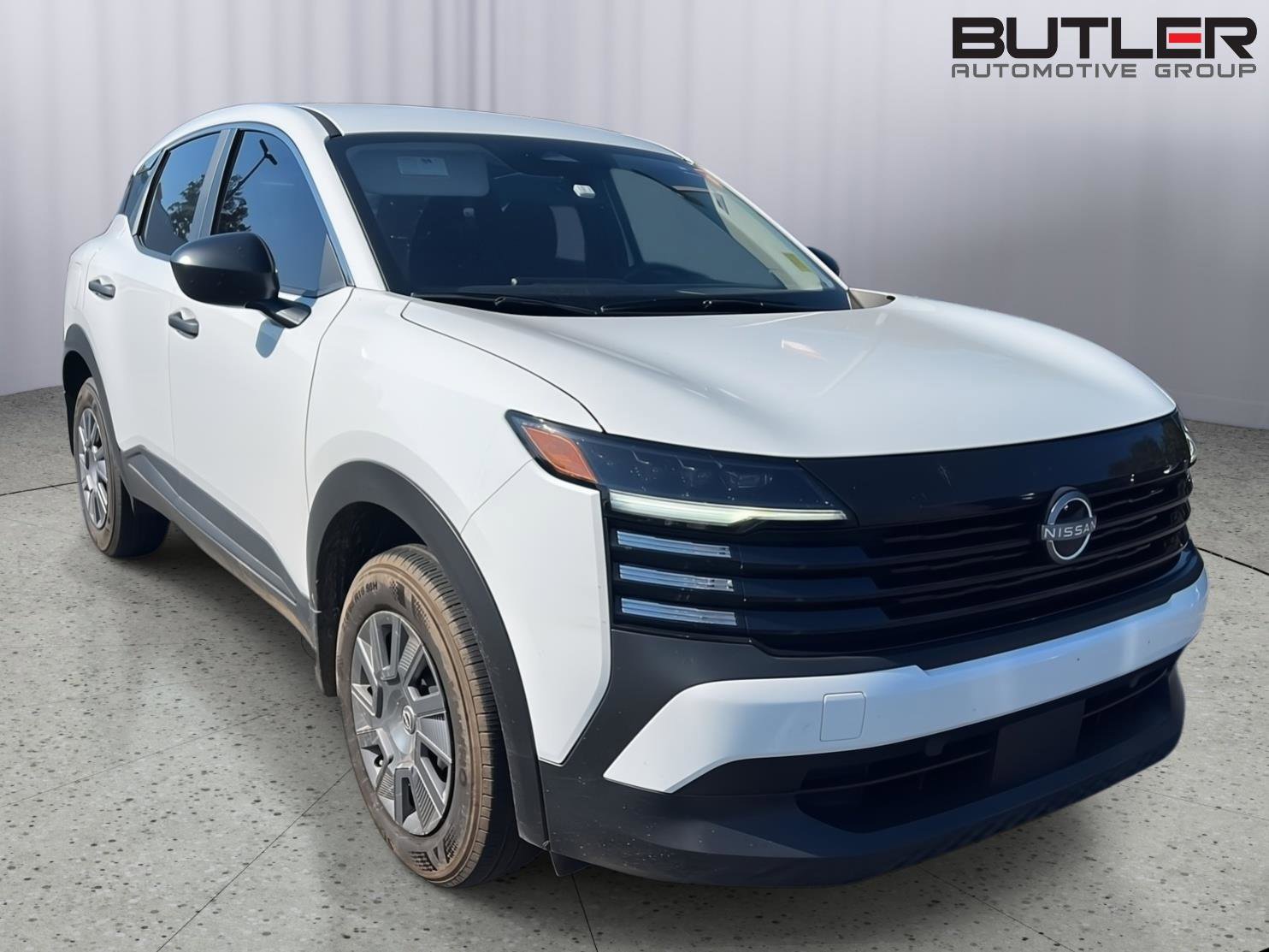 Used 2025 Nissan Kicks S FWD image 6