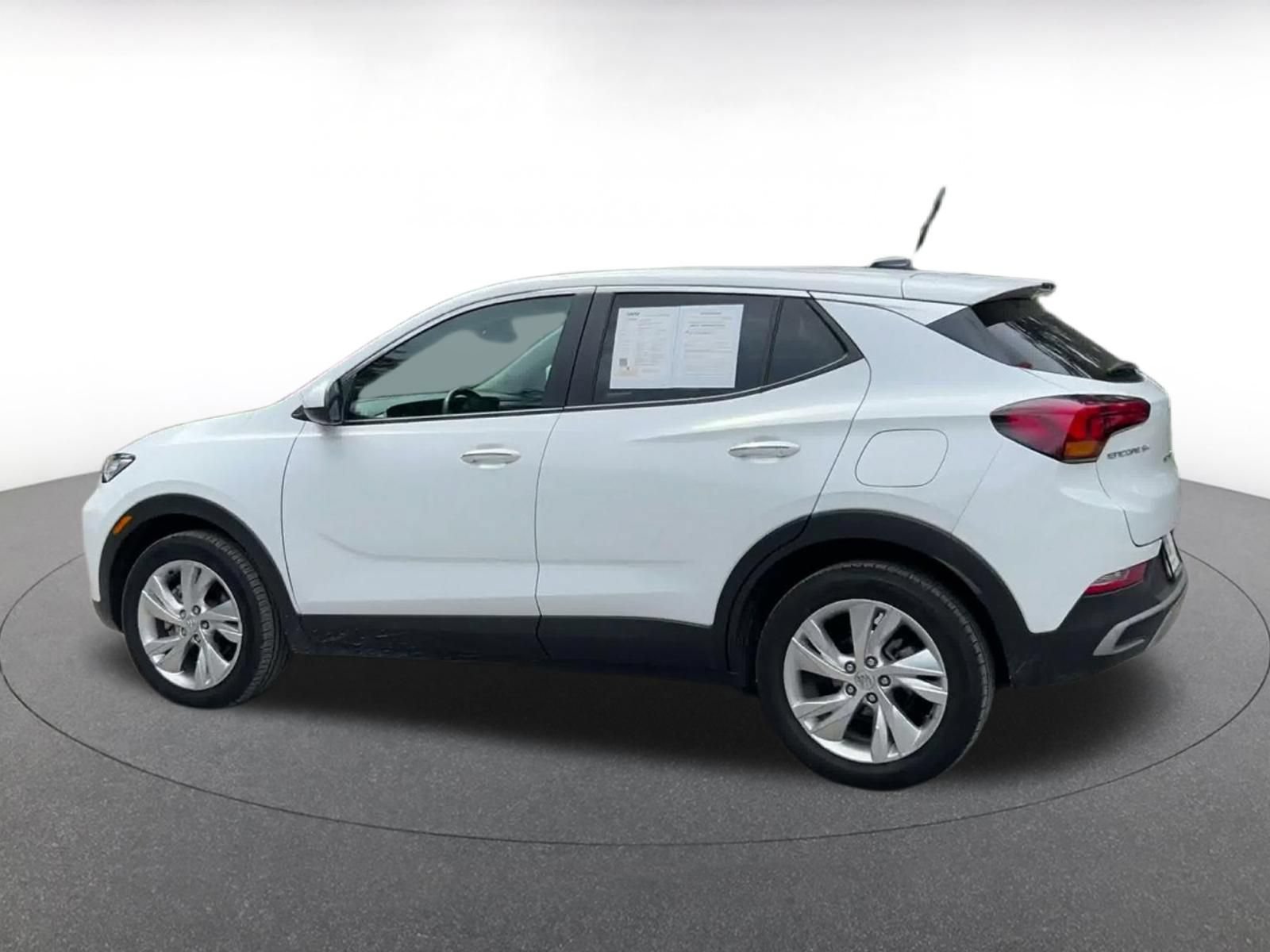 Used 2025 Buick Encore GX Preferred FWD image 9