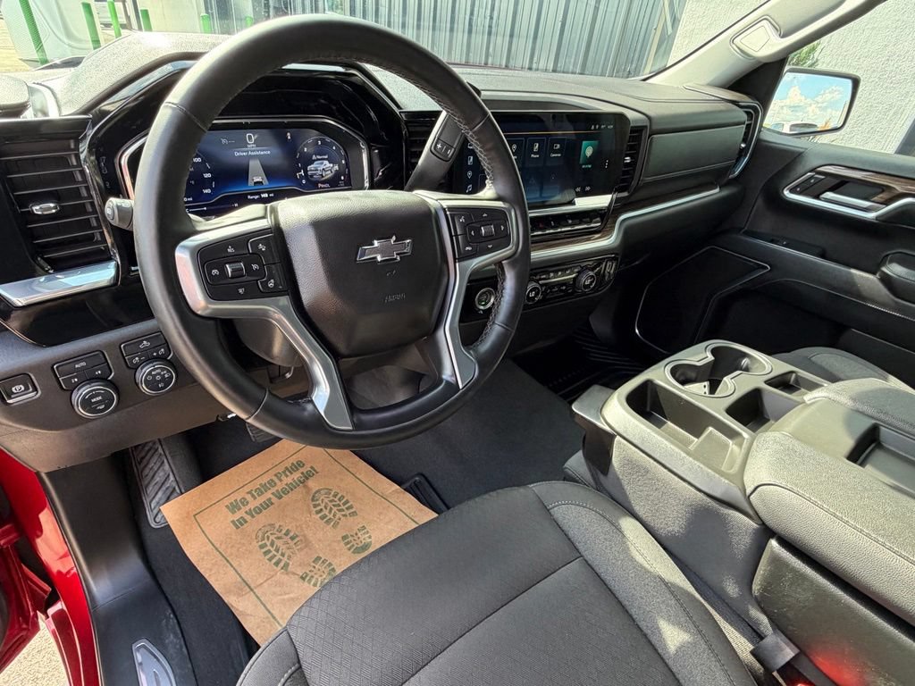 Used 2024 Chevrolet Silverado 1500 RST AWD/4WD image 11
