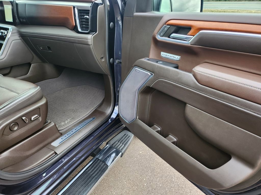 Used 2022 GMC Sierra 1500 Denali w/ Technology Package image 24
