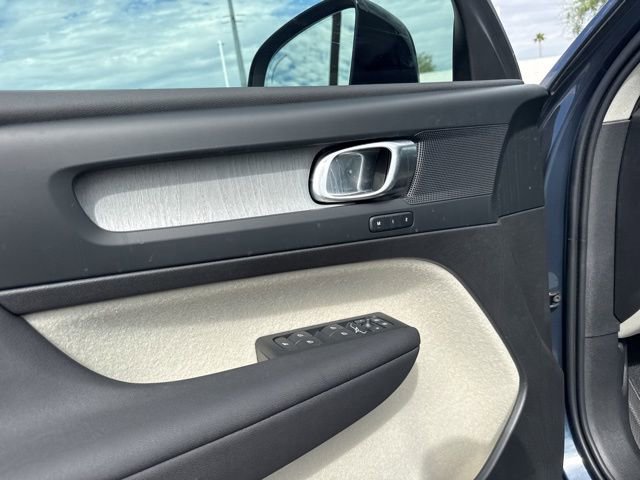New 2026 Volvo XC40 B4 Plus w/ Protection Package FWD image 13