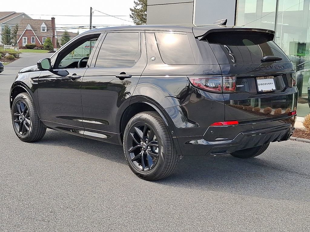 New 2026 Land Rover Discovery Sport Landmark image 4